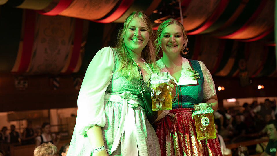 Die Partybilder vom Mittwoch, 13. August, aus dem Festzelt Weckmann. Die Partybilder vom Mittwoch, 13. August, aus dem Festzelt Weckmann.
