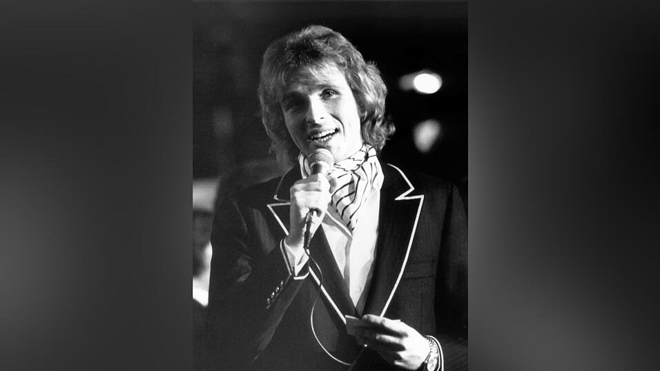 Gottschalk im Jahr 1979 bei der Moderation von «Pop nach acht». Gottschalk im Jahr 1979 bei der Moderation von «Pop nach acht».