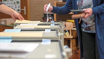 Am 8. März wählen die Bürger im Landkreis Landshut neben dem Landrat und den Bürgermeistern auch die Mitglieder des Kreistags. Am 8. März wählen die Bürger im Landkreis Landshut neben dem Landrat und den Bürgermeistern auch die Mitglieder des Kreistags.