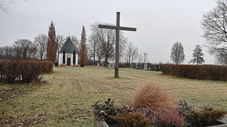 Die Gebührenordnung für den Friedhof wurde angepasst, was zu höheren Beiträgen führen wird.