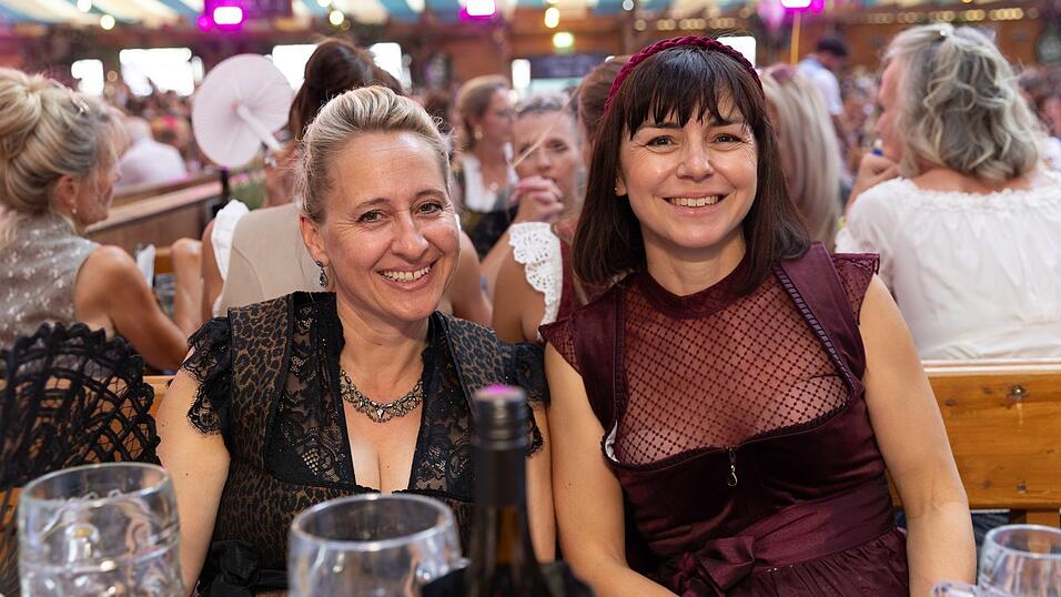 Die Partybilder vom Sonntag, 9. August, aus dem Festzelt Wenisch. Die Partybilder vom Sonntag, 9. August, aus dem Festzelt Wenisch.