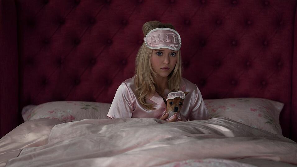 Lexi Minetree spielt die junge Elle Woods.