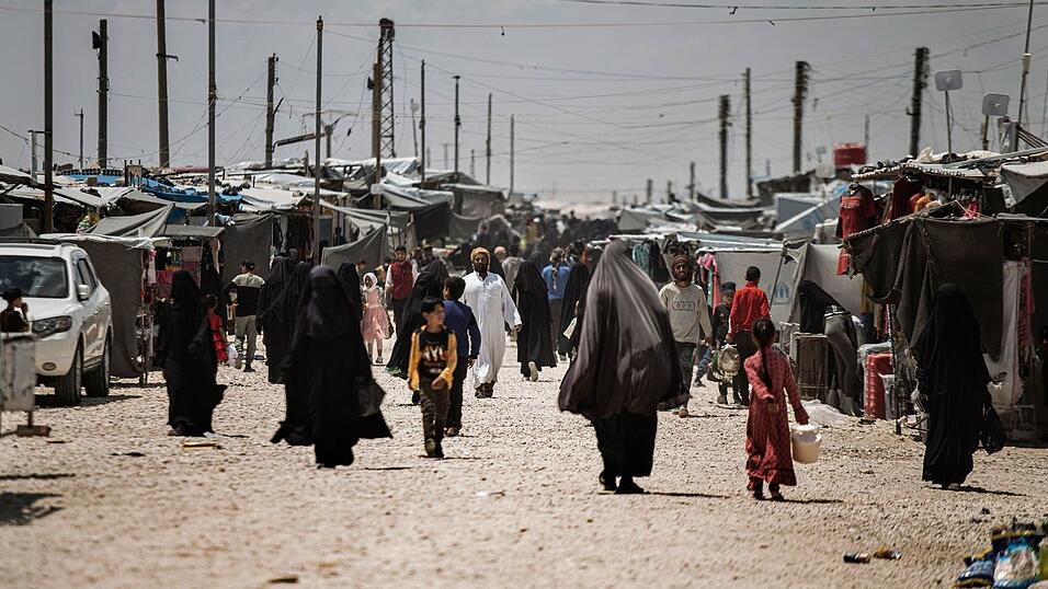 Die Kurdenmilizen bewachten das ber&uuml;chtigte Lager. (Archivbild)