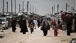 Die Kurdenmilizen bewachten das ber&uuml;chtigte Lager. (Archivbild)