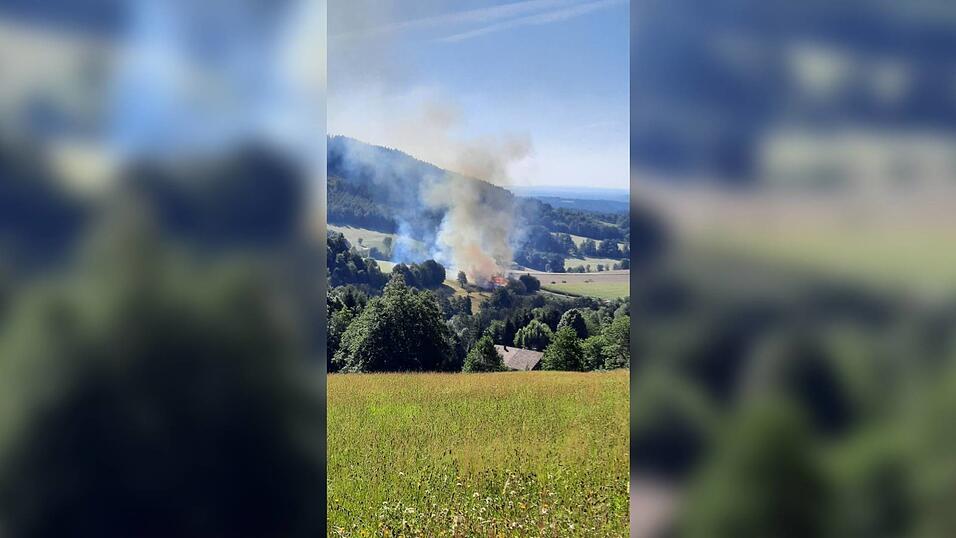 In Schwarzach brennt eine Scheune.