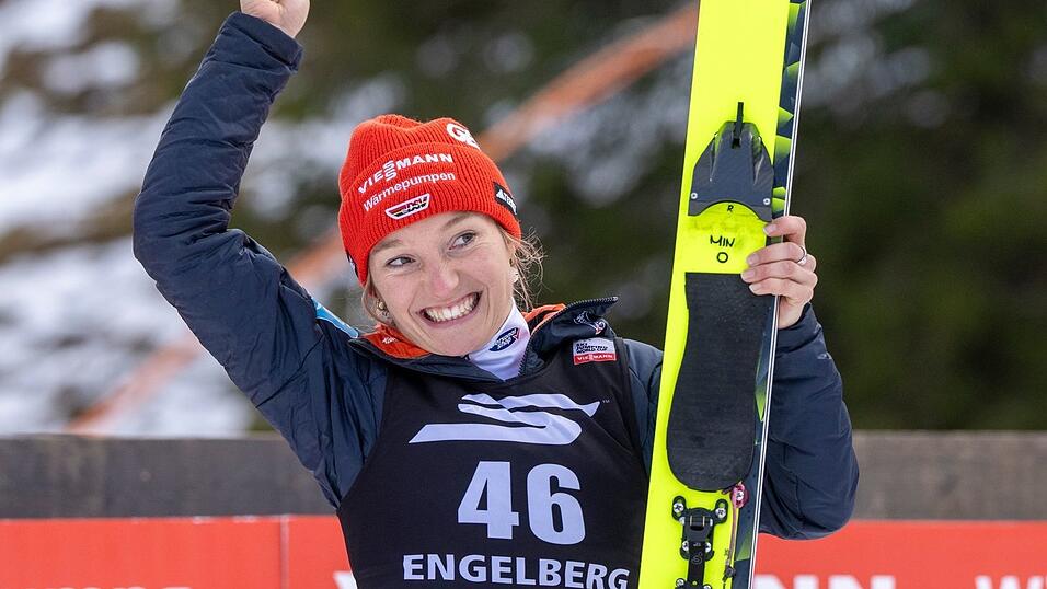 Katharina Schmid darf sich Hoffnungen auf die ehrenvolle Aufgabe als Fahnentr&auml;gerin machen. (Archivbild)