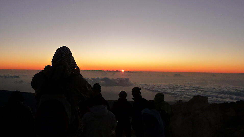 Teneriffa - Sonnenaufgang auf dem Gipfel. Teneriffa - Sonnenaufgang auf dem Gipfel.