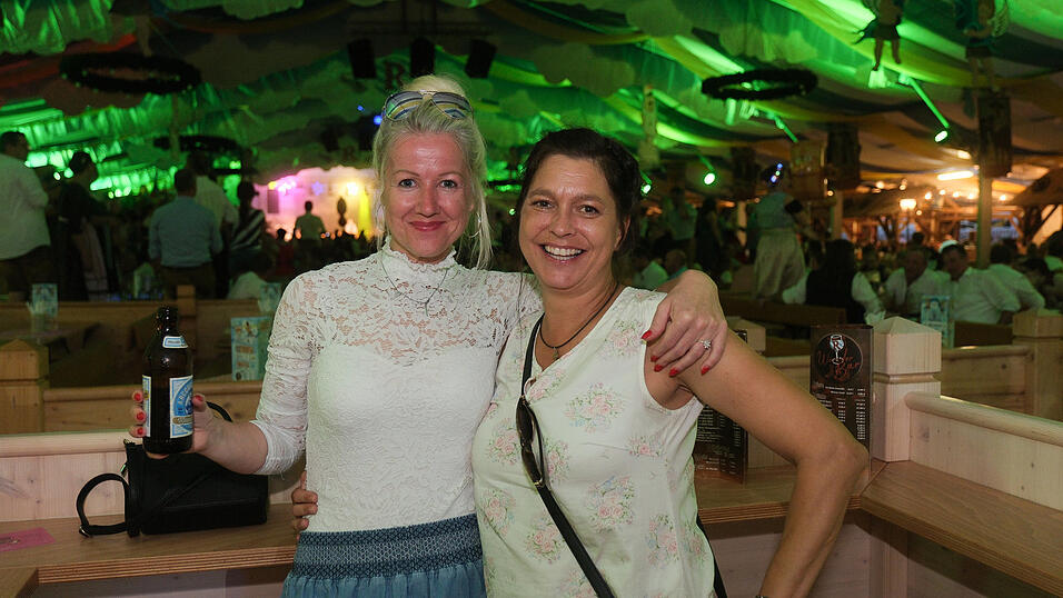 Die Partybilder vom Mittwoch, 16. August 2023, aus dem Festzelt Reisinger. Die Partybilder vom Mittwoch, 16. August 2023, aus dem Festzelt Reisinger.