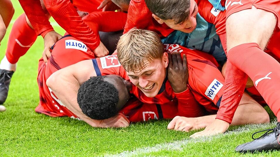 Heidenheimer Erleichterung: Vor dem Spiel gegen den FCA war der Ostalb-Club punktlos gewesen.