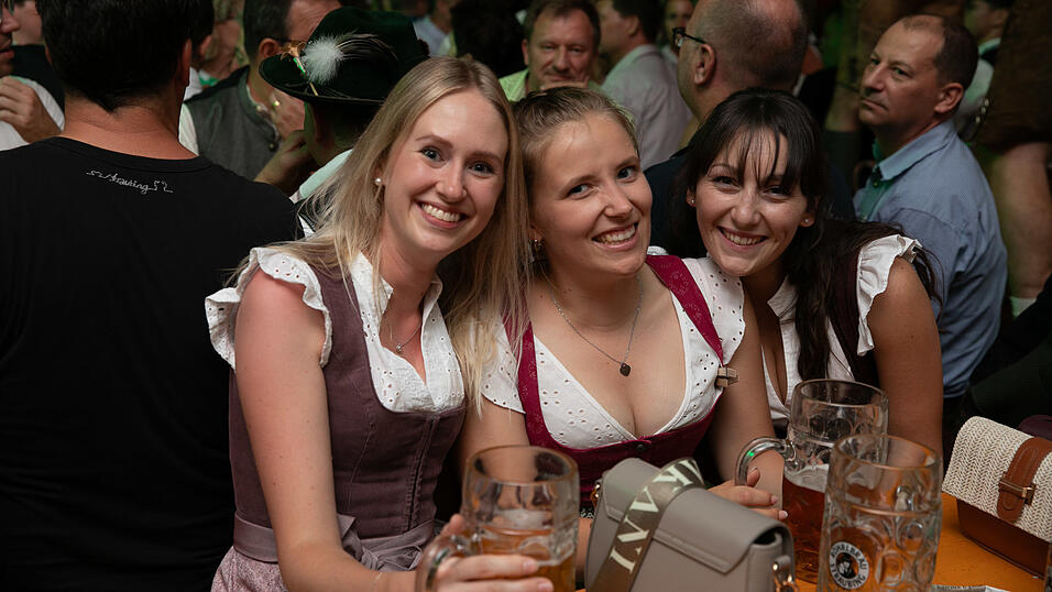 Echte Blasmusikfans lie&szlig;en sich auch den zweiten Auftritt in Folge am Dienstagabend nicht entgehen.