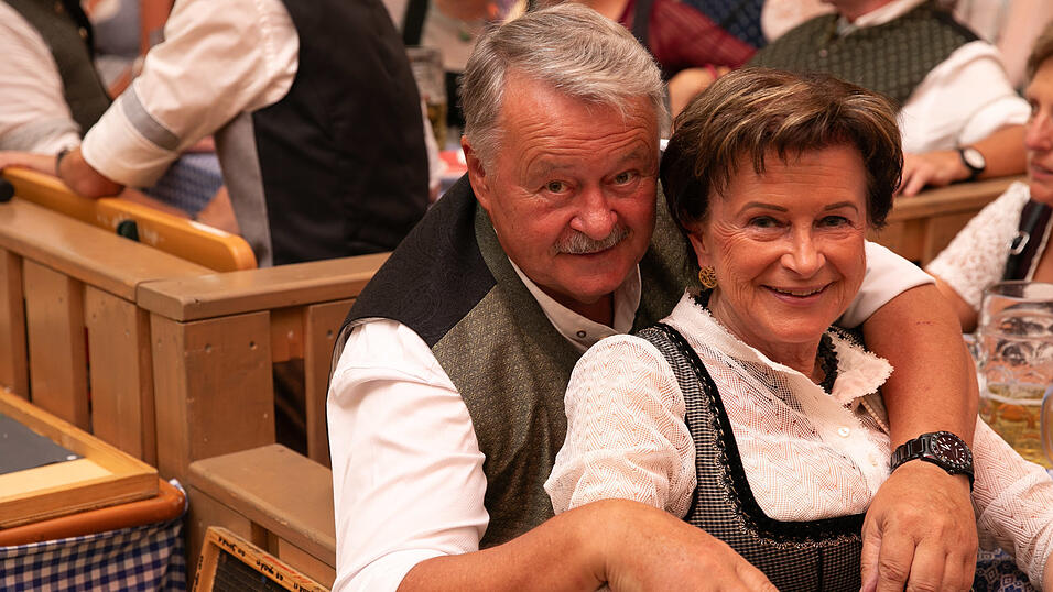 Die Partybilder vom Samstag, 16. August, aus dem Festzelt Greindl. Die Partybilder vom Samstag, 16. August, aus dem Festzelt Greindl.