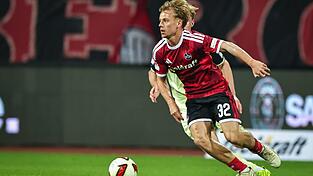 Tim Janisch und die Nürnberger hoffen auf einen Pokal-Coup beim großen Favoriten in Leverkusen. Tim Janisch und die Nürnberger hoffen auf einen Pokal-Coup beim großen Favoriten in Leverkusen.
