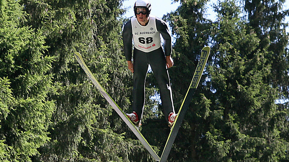 Der einstige Springer Christian Heim trainiert mittlerweile in Bad Endorf eine Gruppe, zu der auch Markus Eisenbichler gehört. Der einstige Springer Christian Heim trainiert mittlerweile in Bad Endorf eine Gruppe, zu der auch Markus Eisenbichler gehört.