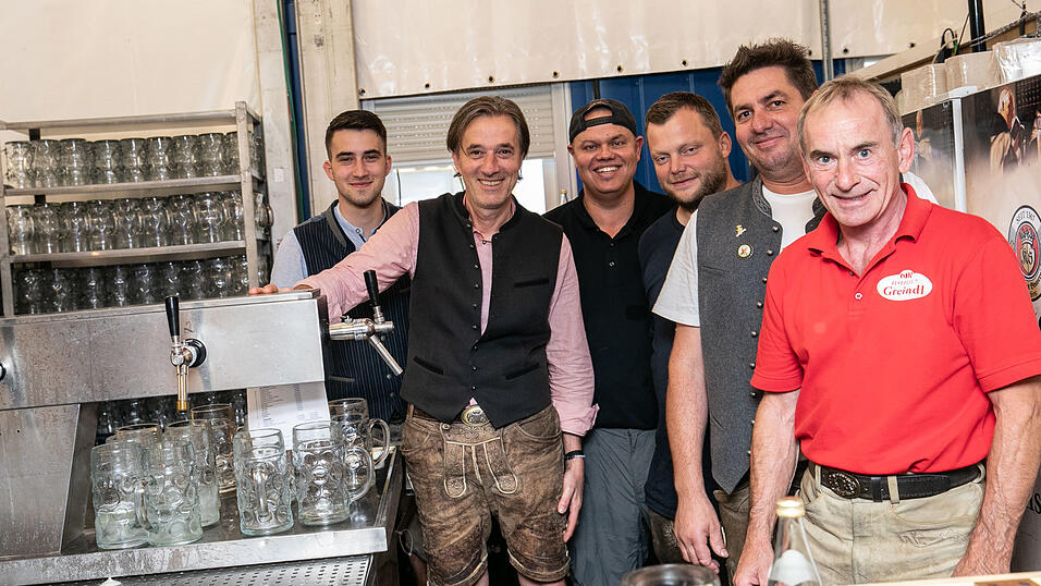 Die Partybilder vom Sonntag, 17. August, aus dem Festzelt Greindl. Die Partybilder vom Sonntag, 17. August, aus dem Festzelt Greindl.