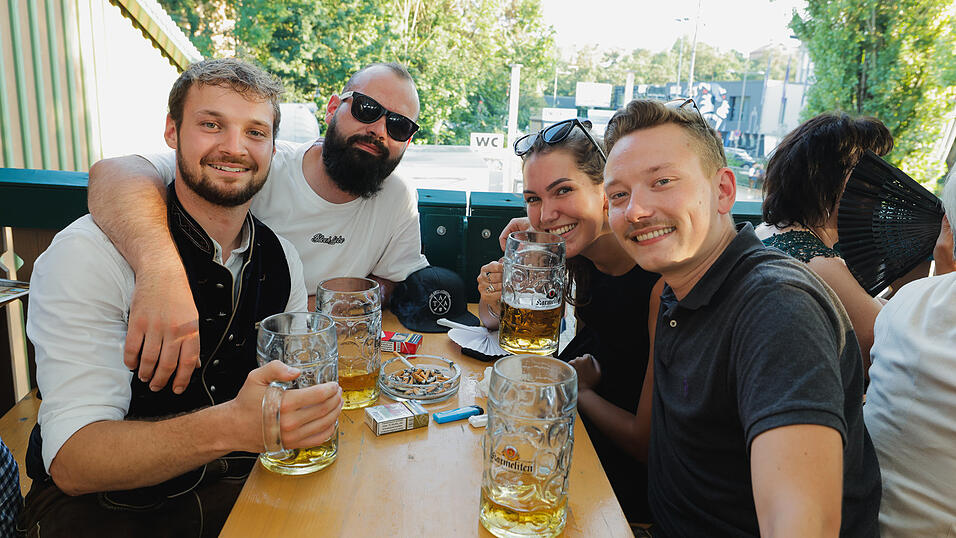 Die Partybilder vom Dienstag, 13. August 2024, aus dem Festzelt Nothaft. Die Partybilder vom Dienstag, 13. August 2024, aus dem Festzelt Nothaft.