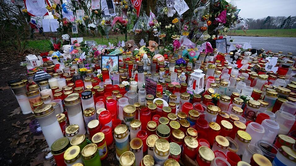 Die Anteilnahme nach dem Tod des Jungen ist gro&szlig;.