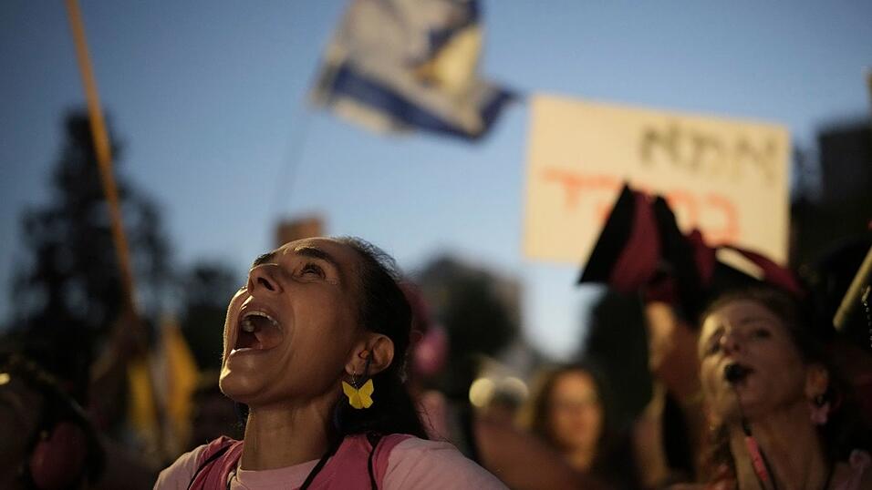 Bei den Gesprächen in Ägypten soll es zunächst um die Freilassung der verbliebenen 48 Geiseln im Gegenzug für eine Waffenruhe im Gaza-Krieg und die Entlassung Hunderter palästinensischer Häftlinge gehen. (Archivbild) Bei den Gesprächen in Ägypten soll es zunächst um die Freilassung der verbliebenen 48 Geiseln im Gegenzug für eine Waffenruhe im Gaza-Krieg und die Entlassung Hunderter palästinensischer Häftlinge gehen. (Archivbild)