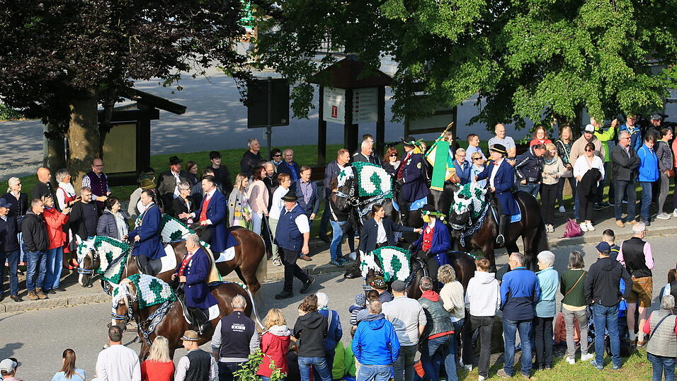 613 Jahre Kötztinger Pfingstritt 613 Jahre Kötztinger Pfingstritt