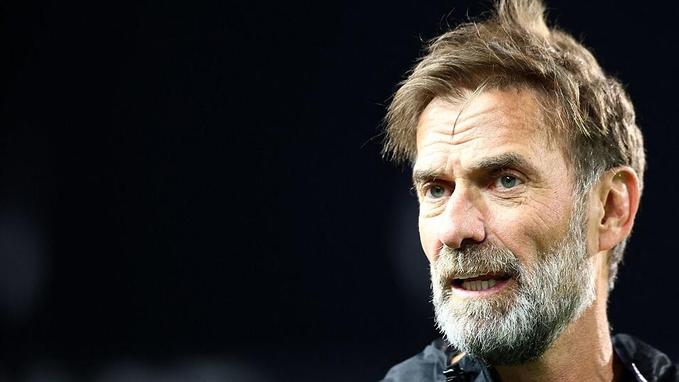 Jürgen Klopp verzichtet auf viele Wechsel gegen Griechenland. Jürgen Klopp verzichtet auf viele Wechsel gegen Griechenland.