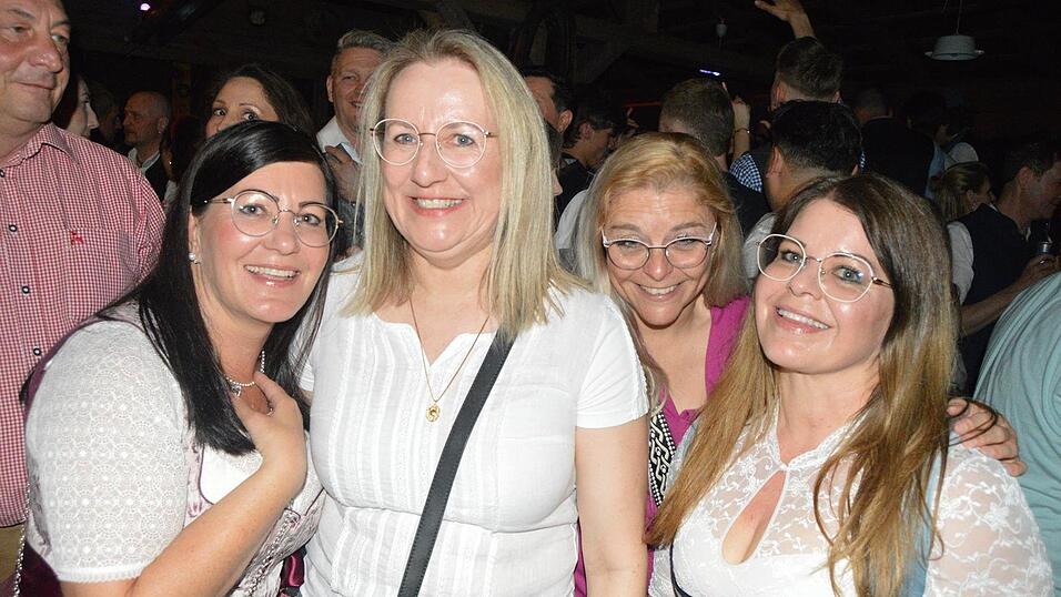 Auch am Samstag besuchten viele Landshuter die Dult.