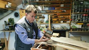 In seiner Werkstatt tüftelt Günter Schreiner immer an neuen Ideen. In seiner Werkstatt tüftelt Günter Schreiner immer an neuen Ideen.