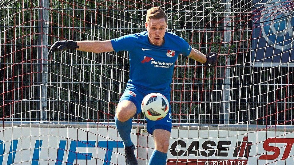 Hankofens Torwart Sebastian Maier braucht in Donaustauf nur einmal hinter sich zu greifen.