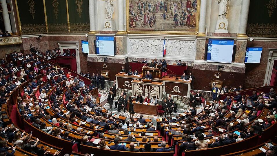 In der französischen Nationalversammlung gibt es keine klaren Mehrheitsverhältnisse.