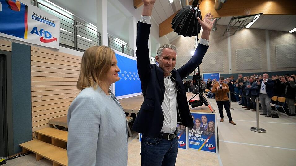 Höcke bei der umstrittenen Veranstaltung in Seybothenreuth. Höcke bei der umstrittenen Veranstaltung in Seybothenreuth.