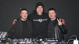 Sie kennen sich: Babbel (Mitte) und die Marschel-Br&uuml;der.