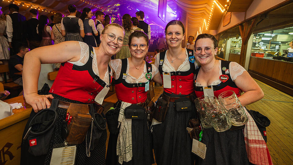 Die Partybilder vom Donnerstag, 15. August, aus dem Festzelt Nothaft. Die Partybilder vom Donnerstag, 15. August, aus dem Festzelt Nothaft.