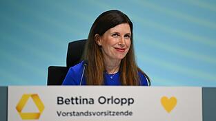 Commerzbank-Chefin Bettina Orlopp ist eine von nur vier Frauen an der Spitze eines Dax-Konzerns. (Archivbild) Commerzbank-Chefin Bettina Orlopp ist eine von nur vier Frauen an der Spitze eines Dax-Konzerns. (Archivbild)
