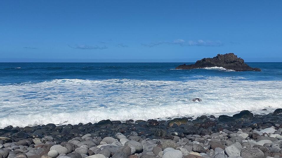 Wanderungen durch die Natur, steile Straßen durch kleine Städte und wunderschöne Strände: Katis Eindrücke aus Teneriffa.
