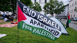 Eine geplante Veranstaltung an der Ludwig-Maximilian-Universität mit möglicherweise pro-palästinensischen Inhalten rief die bayerische Landespolitik auf den Plan. (Archivbild) Eine geplante Veranstaltung an der Ludwig-Maximilian-Universität mit möglicherweise pro-palästinensischen Inhalten rief die bayerische Landespolitik auf den Plan. (Archivbild)