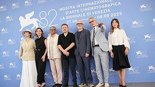 Die Jury im vergangenen Jahr, mit Jurypräsident Alexander Payne (2.v.r.). (Archivbild) Die Jury im vergangenen Jahr, mit Jurypräsident Alexander Payne (2.v.r.). (Archivbild)