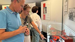 Viele Gäste kamen zur Vernissage zur Sonderausstellung im Heimatmuseum. Viele Gäste kamen zur Vernissage zur Sonderausstellung im Heimatmuseum.