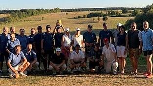 Am Golfplatz Leonhardshaun im Markt Ergoldsbach fand auch in diesem Jahr das Golf-Bürgermeisterturnier statt. Am Golfplatz Leonhardshaun im Markt Ergoldsbach fand auch in diesem Jahr das Golf-Bürgermeisterturnier statt.