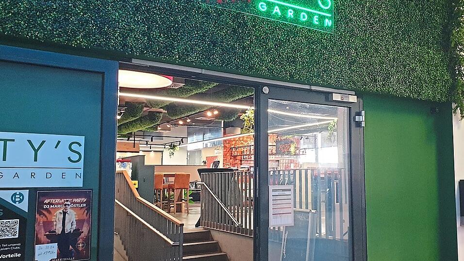 Gr&uuml;n ist die Farbe der Hoffnung. Im Fall der neuen Markthalle im Parkhaus am Dachauplatz hat sie sich nicht erf&uuml;llt. Das Konzept ist nicht aufgegangen, &bdquo;City&rsquo;s Garden&ldquo; wird schlie&szlig;en.