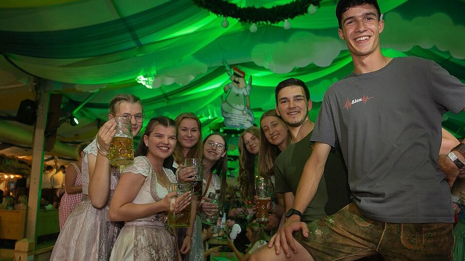 Die Partybilder von Dienstag, 16. August 2022, aus dem Festzelt Reisinger.