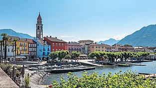 Bootshafen von Ascona: Der Tessiner Urlaubsort am Lago Maggiore war zu Beginn des 20. Jahrhunderts noch ein unbekanntes Fischerdörfchen. Bootshafen von Ascona: Der Tessiner Urlaubsort am Lago Maggiore war zu Beginn des 20. Jahrhunderts noch ein unbekanntes Fischerdörfchen.