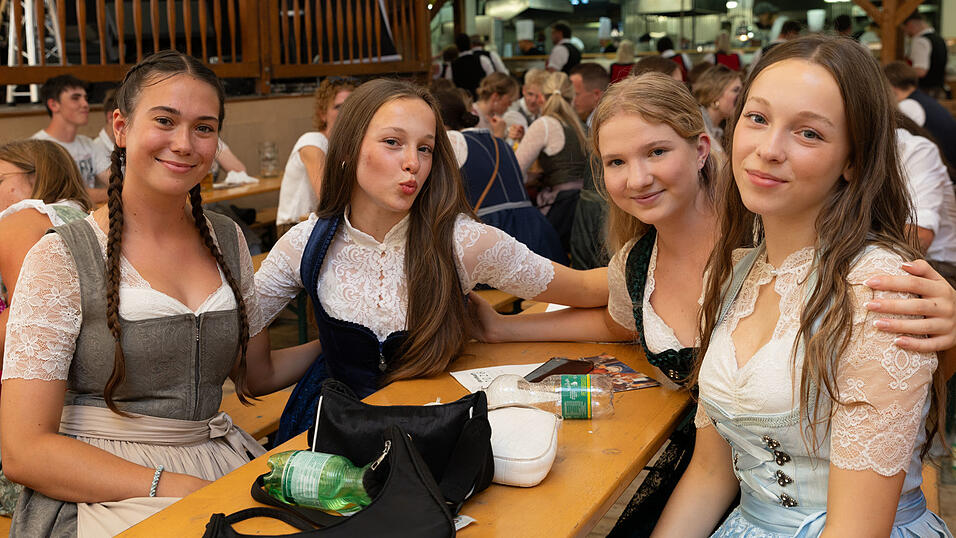 Die Partybilder vom Dienstag, 11. August, aus dem Festzelt Nothaft.