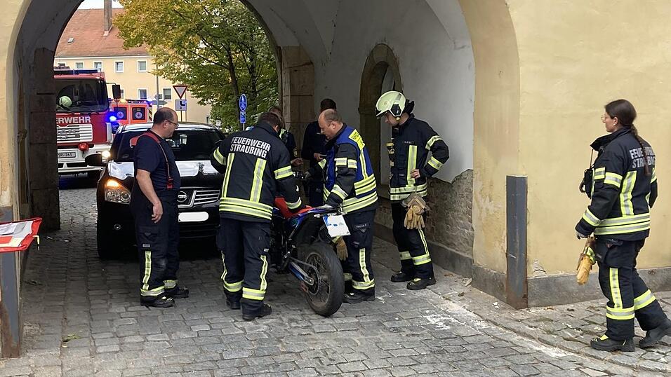 Zahlreiche Rettungskräfte waren vor Ort im Einsatz. Zahlreiche Rettungskräfte waren vor Ort im Einsatz.