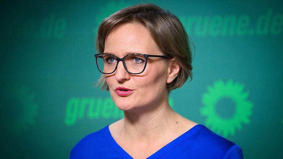 Die Co-Vorsitzende der Grünen, Franziska Brantner, ruft die CDU auf, sich gegen die CSU in der Frage eines Social-Media-Verbots für Kinder durchzusetzen. (Archivfoto) Die Co-Vorsitzende der Grünen, Franziska Brantner, ruft die CDU auf, sich gegen die CSU in der Frage eines Social-Media-Verbots für Kinder durchzusetzen. (Archivfoto)