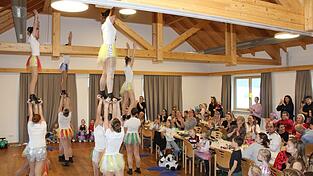 Die &bdquo;Diamond Girls&ldquo; wurden f&uuml;r ihren Auftritt frenetisch gefeiert.