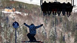 Die ersten Lifte sind offen.