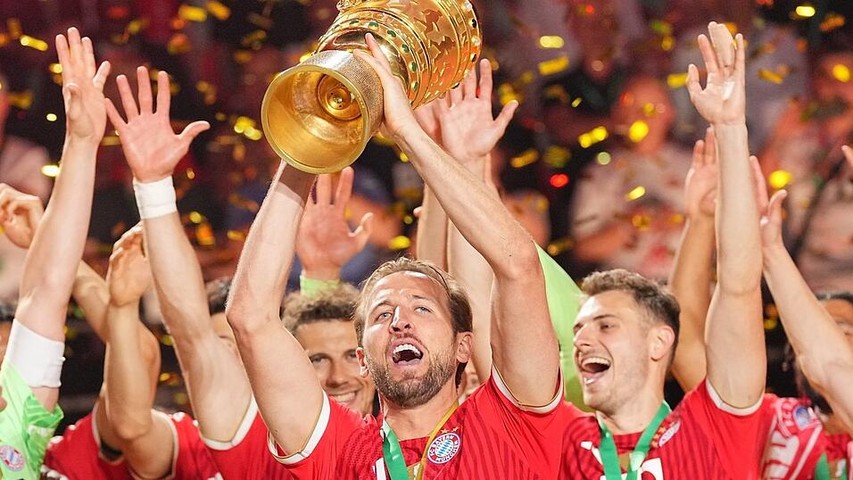 Als Finalsieger wollen die Bayern auch am Ende der neuen Pokal-Saison jubeln. (Archivbild)