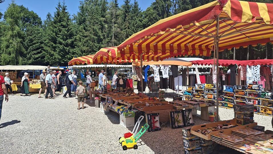 Am Sonntag ist Jahrmarkt und Patrozinium in Dreifaltigkeitsberg. Am Sonntag ist Jahrmarkt und Patrozinium in Dreifaltigkeitsberg.