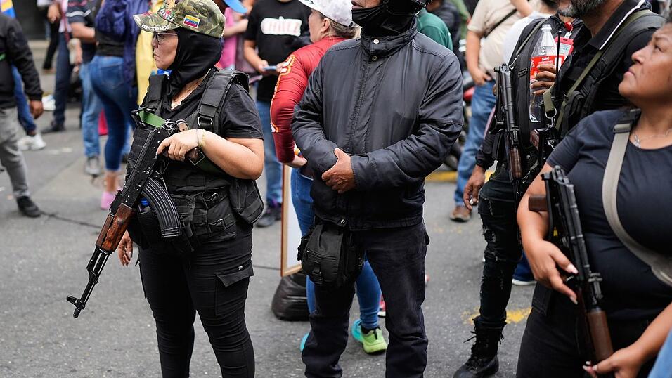 Venezuela sucht nach Kollaborateuren des US-Angriffs. Venezuela sucht nach Kollaborateuren des US-Angriffs.