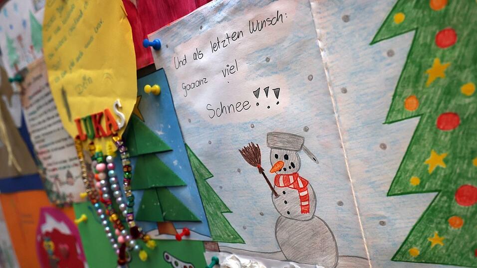 Nicht alle Kinder wünschen sich nur Spielsachen. (Archivbild) Nicht alle Kinder wünschen sich nur Spielsachen. (Archivbild)