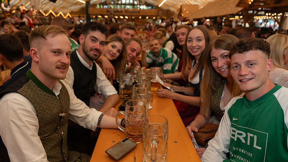 Die Partybilder vom Samstag, 12. August 2023, aus dem Festzelt Nothaft. Die Partybilder vom Samstag, 12. August 2023, aus dem Festzelt Nothaft.