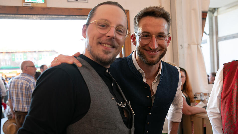 Die Partybilder vom Freitag, 8. August, aus dem Festzelt Greindl. Die Partybilder vom Freitag, 8. August, aus dem Festzelt Greindl.